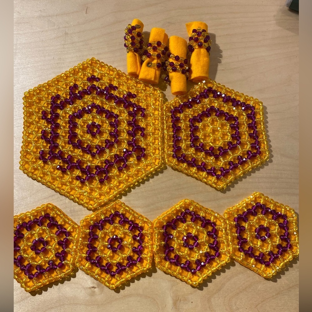 Handcrafted Bead Table Setting (LE) - Picture 3 of 16
